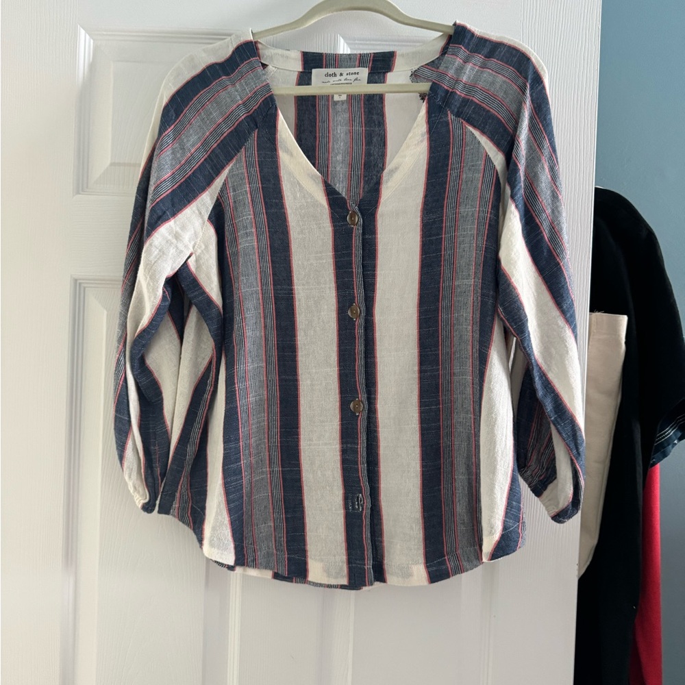 Anthropologie Blue and White 3/4 Sleeve Button Down Shirt